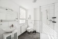 4 Apartments - 8 Einzelbetten - Bettwäsche / Handtücher inkl - parken Bild 3