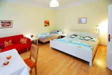 Central of Vienna 10Eur/bed - NO Sharing - All inclusive! Bild 17