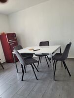 Küche mit Essbereich