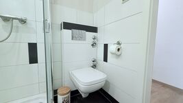 Modernes Apartment in Kronshagen/Kiel | Balkon u. Parkplatz Bild 7