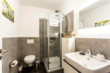 Monteurzimmer in 10er oder 6er WG mitten in der Innenstadt Bild 7