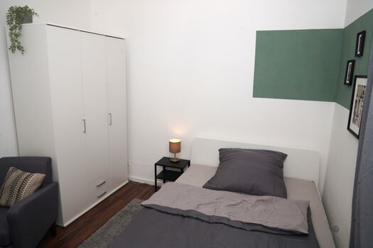 Modern möblierte Zimmer in Nürnberg - Azubis Studenten Monteure -pro Mon Bild 3