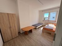 Frisch renovierte vollmöblierte Unterkunft für 2-5 Personen Bild 5