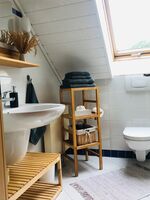 Ruhiges Gästezimmer mit eigenem Bad – Parkplatz, gute Autobahnanbindung, Bild 3