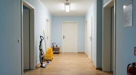 GK32 / TOMASZ-LIVING in WÜRSELEN - Helle, große Zimmer Bild 6