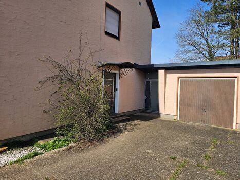 Monteurzimmer nahe Nürnberg - 3 Wohnungen oder kompl. Haus Bild 2
