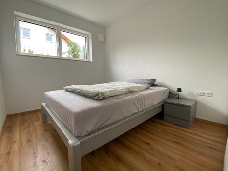 Helle FeWo in Einfamilien-Neubau mit E-Auto-Lademöglichkeit Picture 3