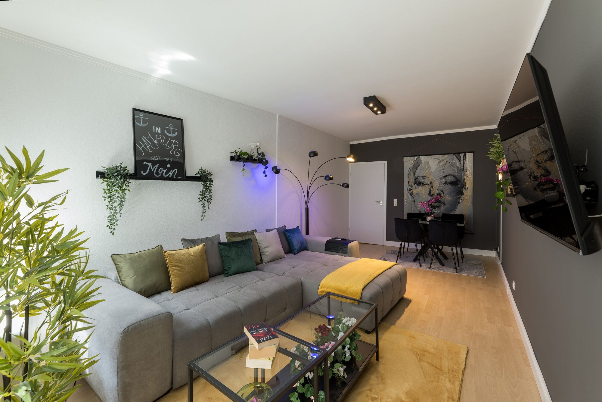 Apartment 2-Wohnzimmer/ Essbereich