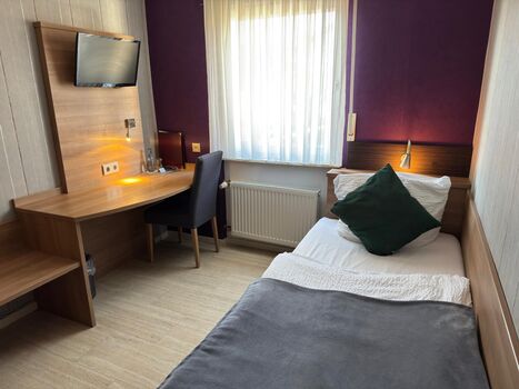 Hotel Hohe Wart | Einzel- und Doppelzimmer zur Langzeitmiete Bild 4