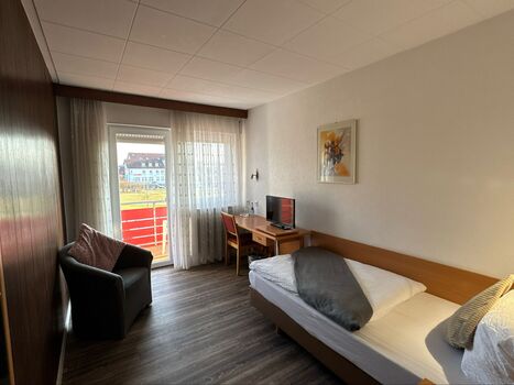 Hotel Hohe Wart | Einzel- und Doppelzimmer zur Langzeitmiete Bild 5