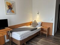 Hotel Hohe Wart | Einzel- und Doppelzimmer zur Langzeitmiete Bild 6