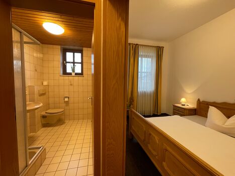 Einzel-, Doppel- und Dreibettzimmer für Monteure in Passau Picture 2
