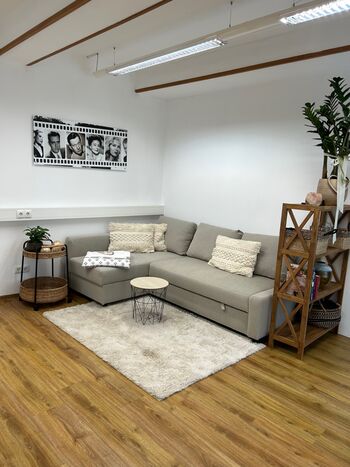 ZIMMER ZUM HOF Bild 4