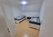 Schlafzimmer 1 DG