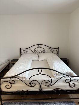 ALS ZIMMER UND APARTMENTS