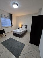 1/6 Schlafzimmer (hier EZ)