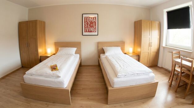 MH14 / TOMASZ-LIVING in DUISBURG - Reinigungsservice inklusi Picture 3