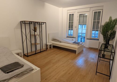 Schöne Wohnung mit großer Küche, Einzelbetten, Waschmaschine Picture 3