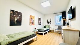 Schlafzimmer 3 - 2 Einzelbetten / TV / Kommode / Garderobe