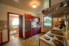 Voll ausgestattete Küche