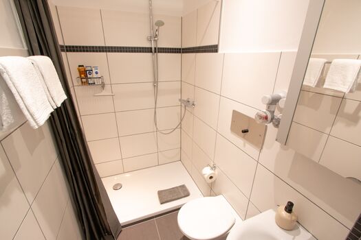 Design-Ferienwohnung am See, Parkplatz, Balkon, Pool, Sauna Obrázok 3