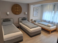 3 Bett Zimmer