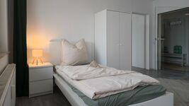 Betten mit Stauraum und Schrank