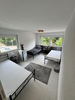 Fünf-Bett-Wohnung frisch renoviert, Heidenheim – Parkplatz, Bild 9