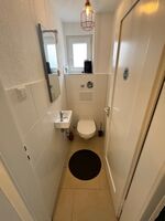 Fünf-Bett-Wohnung frisch renoviert, Heidenheim – Parkplatz, Bild 3