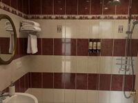 Ferienwohnung mit Pool, Wellness & E-Scootern (7 Pers.) Bild 6