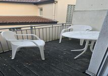 Voll ausgestattete Wohnung in verkehrsgünstiger Lage für 5 Bild 4