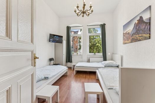 Kassel | 2-18 Mont. | Küche | Einzel + Doppelzimmer