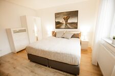 Moderne Whg. mit Balkon, Parkplatz, E-Ladest. Nähe Köln/Bonn Bild 13