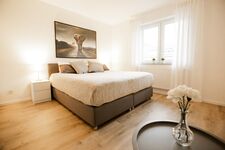 Moderne Whg. mit Balkon, Parkplatz, E-Ladest. Nähe Köln/Bonn Bild 2