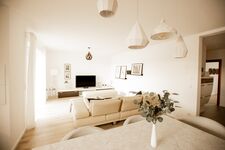 Moderne Whg. mit Balkon, Parkplatz, E-Ladest. Nähe Köln/Bonn Bild 12