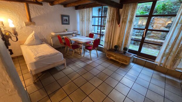 Schöne Wohnung mit Küche, Terrasse in Griesheim für 4 Pers. Picture 3