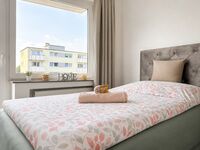 Schlafzimmer3 - Aussicht vom Zimmer Richtung Balkon