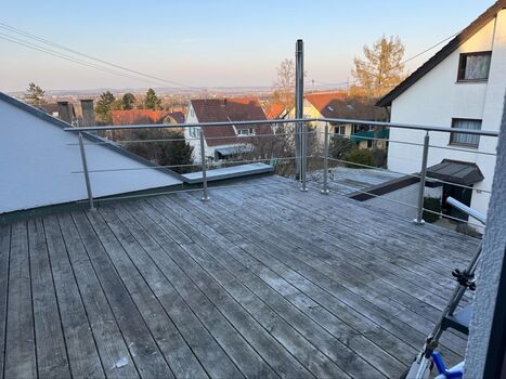 Zentrale aber ruhige Lage mit schönem Ausblick