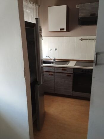 Wohnung in Röthlein. 2Zi. 1 Stock,75 qm, voll möbliert Bild 3