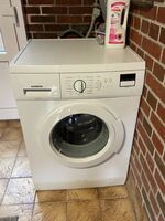 Waschmaschine vorhanden
