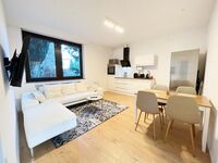 Wohn- und Essbereich (Tisch ausziehbar 7 Personen)