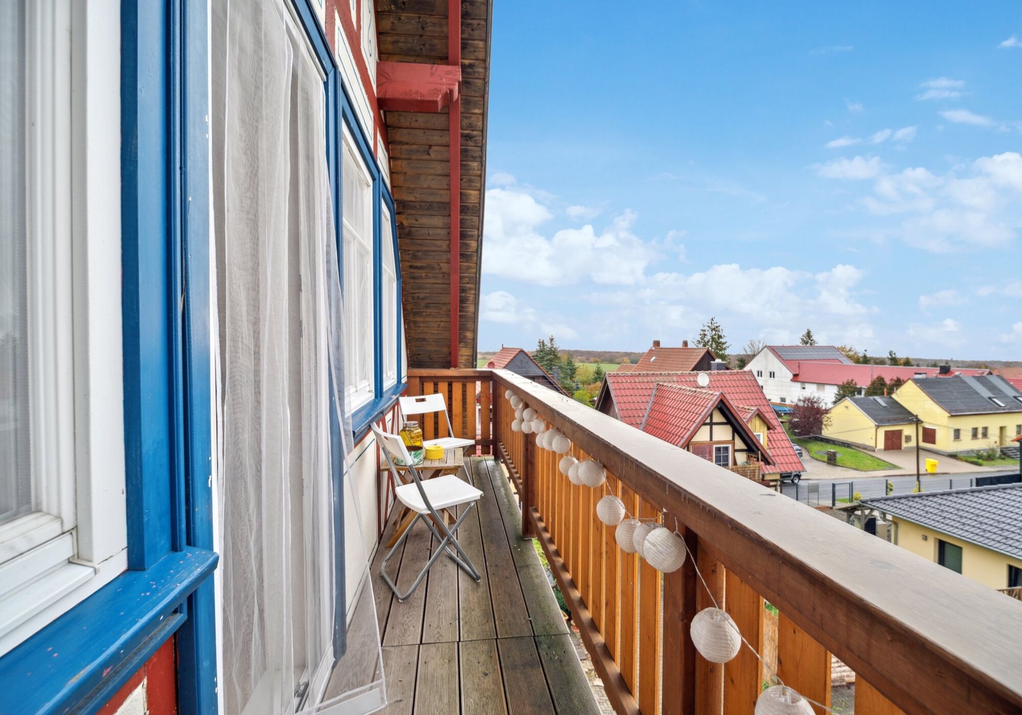 Genießen Sie die frische Luft auf dem Balkon