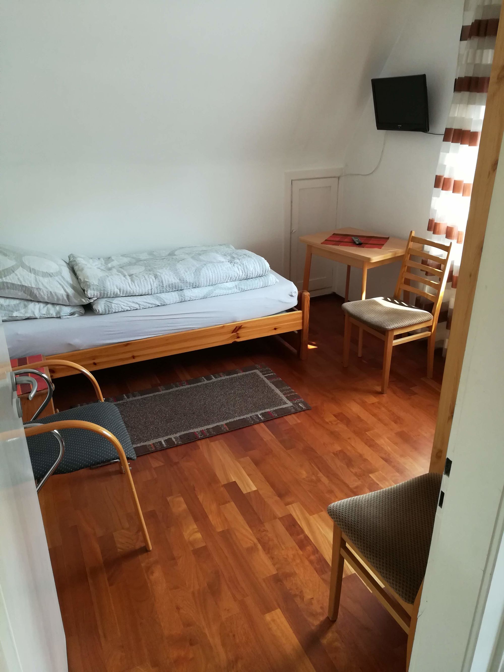 1 Bett Zimmer