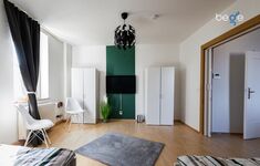 Schlafzimmer 3 mit zwei Einzelbetten, Sitzecke und Smart TV