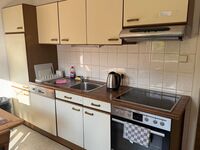 Moderne, ruhige 3-Zimmer-Wohnung mit Garten und Parkplatz Bild 1