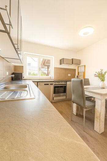 Monteurzimmer LETA Homes Rent and Stay Bild 2