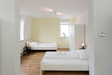 2 Zimmer Wohnung Eberhardshof, 4 Personen, Einzelbetten oder Doppel Bild 2