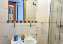 2. Etage | Kleine Wohnung | WC / Dusche