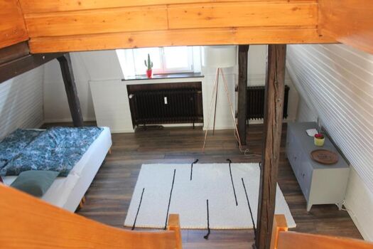 Schöne Dachgeschosswohnung an der Donau Bild 5