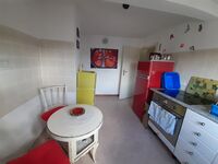 Charmante farbenfrohe Unterkunft Bild 12